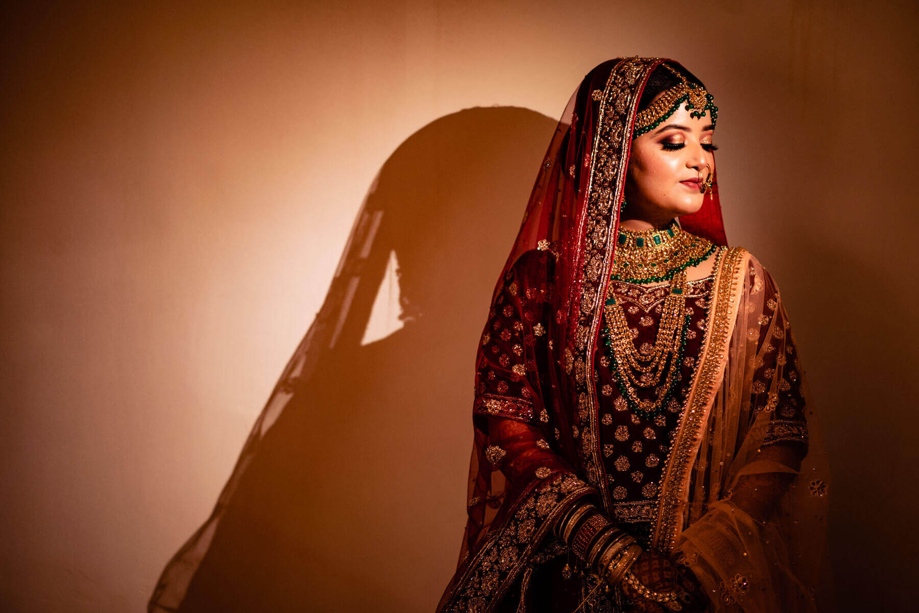 Top 10 must-try Bridal photoshoot poses